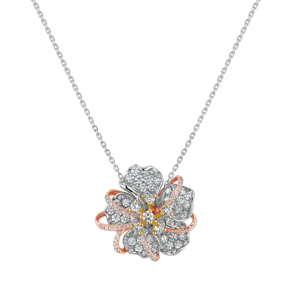 Přívěs s diamanty Eminence of Camellia
