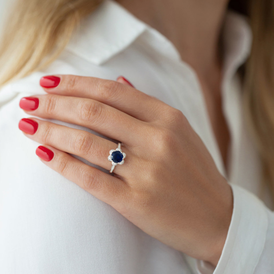 Prsten s safírem a diamanty Capital Blue