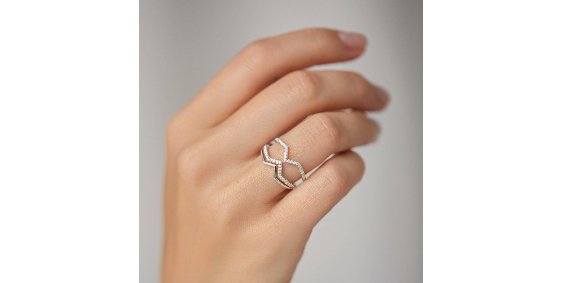 Prsten s černými diamanty Broken Aura