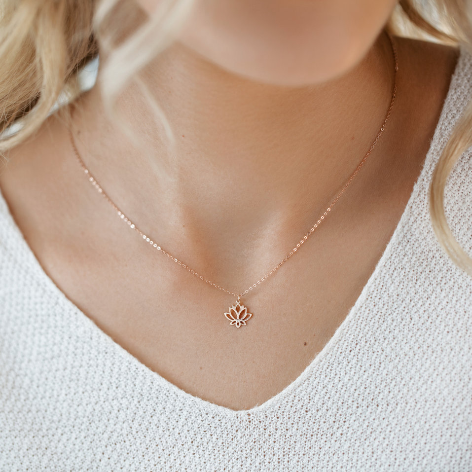 Náhrdelník s diamantem Lotus Flower