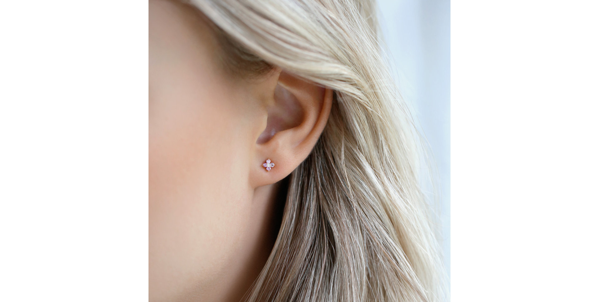 Náušnice s diamantem a safíry Divine Bloom