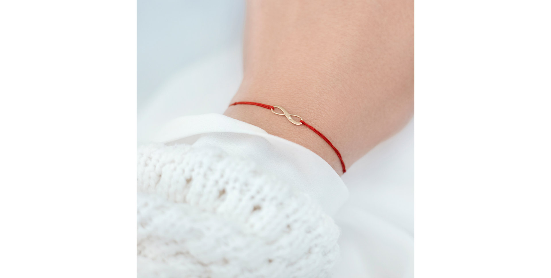 Diamantový náramek se šňůrkou Infinity