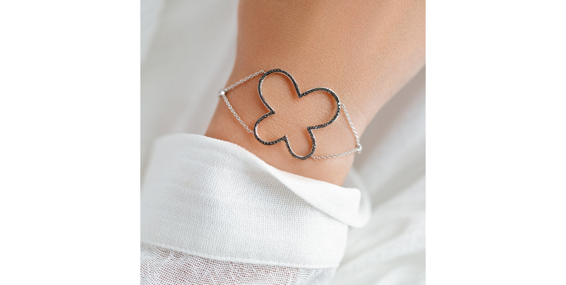 Náramek s černými diamanty Black Butterfly