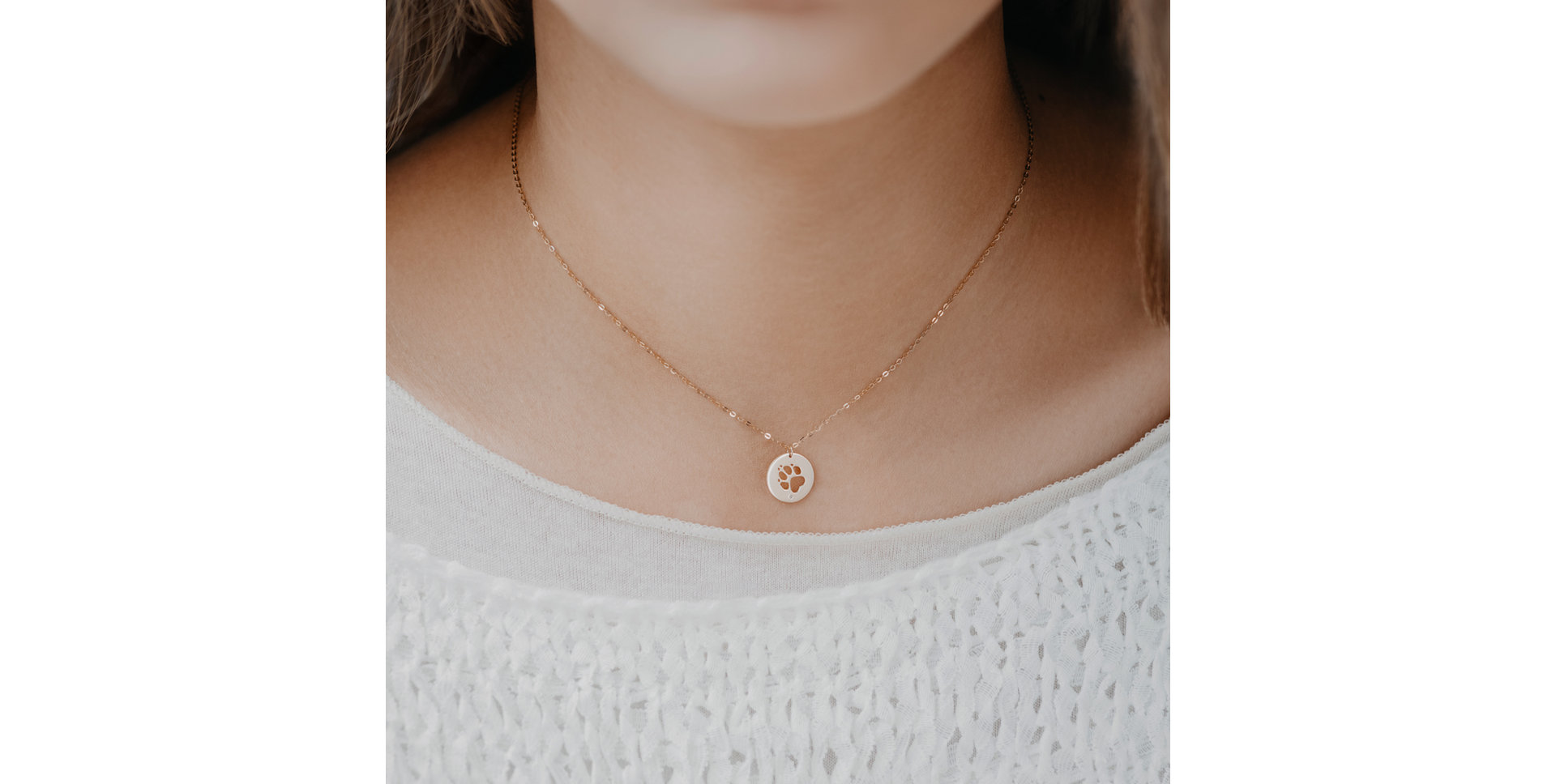 Náhrdelník s diamantem Dog Paw