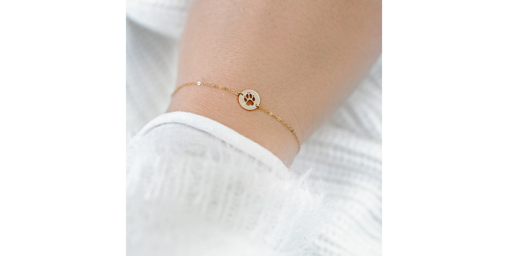 Náramek s diamantem Dog Paw