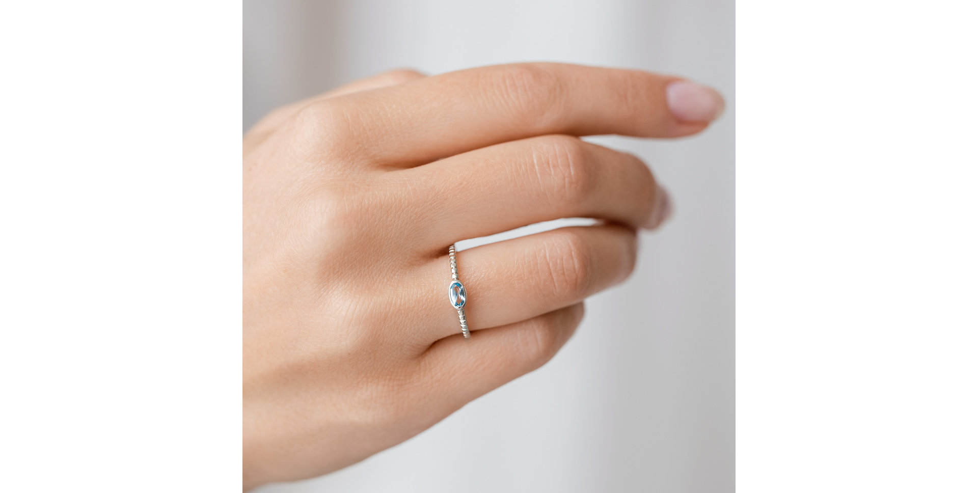 Prsten s iolitem Bonbon