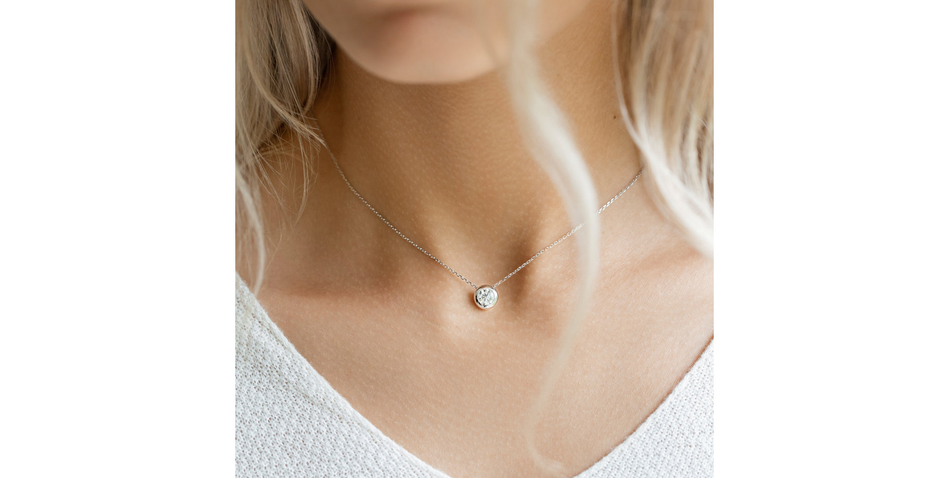 Náhrdelník s diamantem Secret Drop