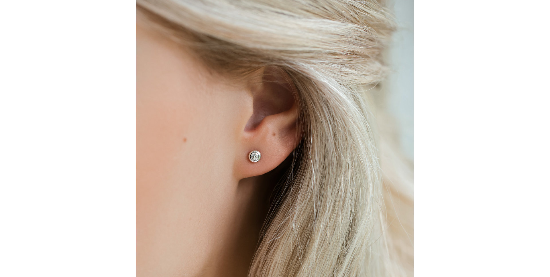 Náušnice s diamantem Sparkling Dots