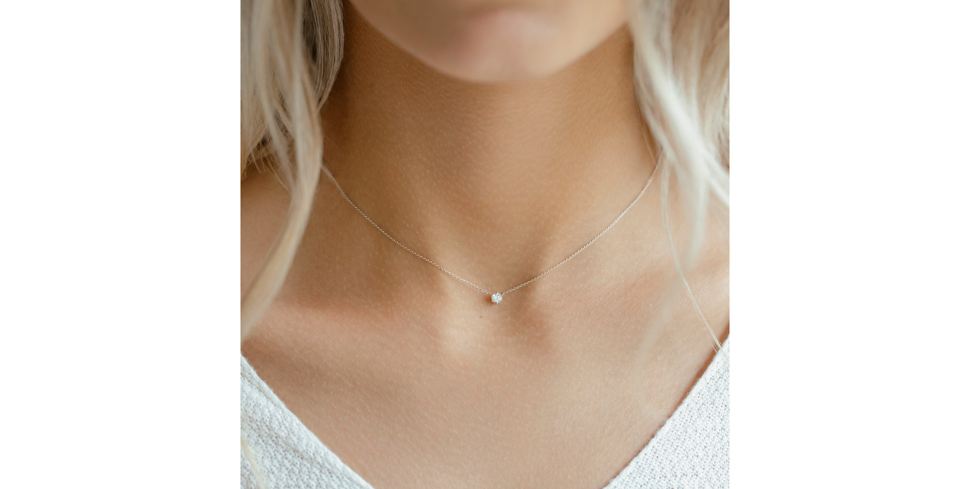 Náhrdelník s diamantem Essential Drop