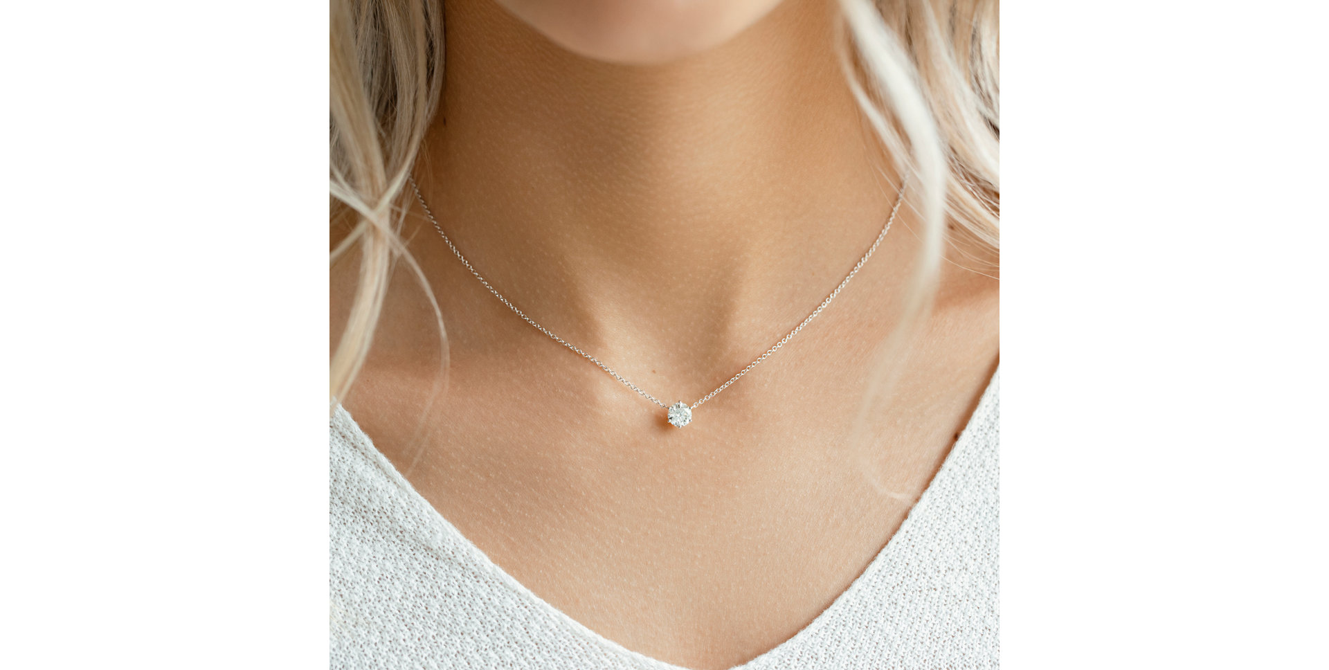 Náhrdelník s diamantem Essential Drop