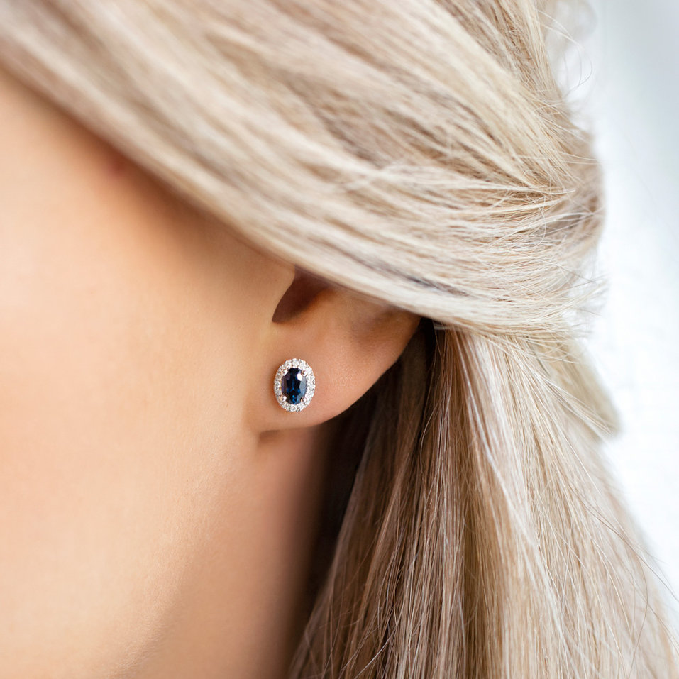 Náušnice s diamanty a safírem Princess