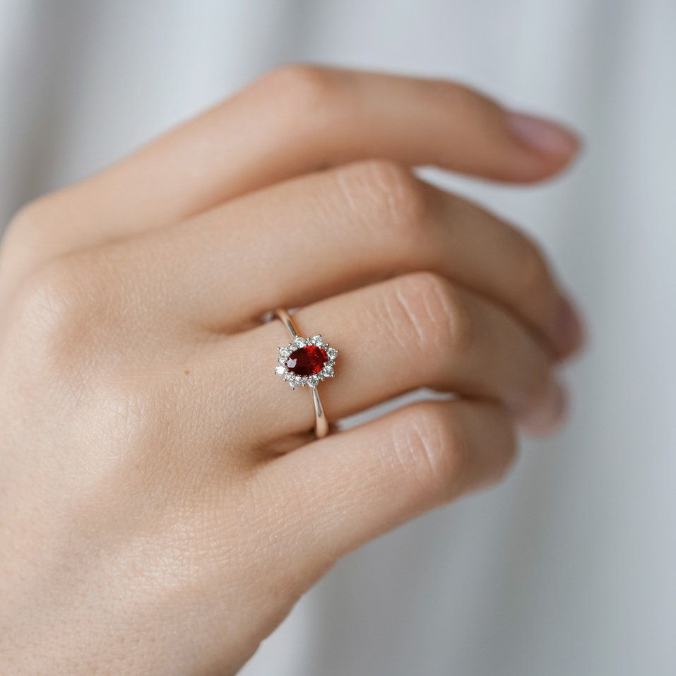 Prsten s rubínem a diamanty Princess Gem