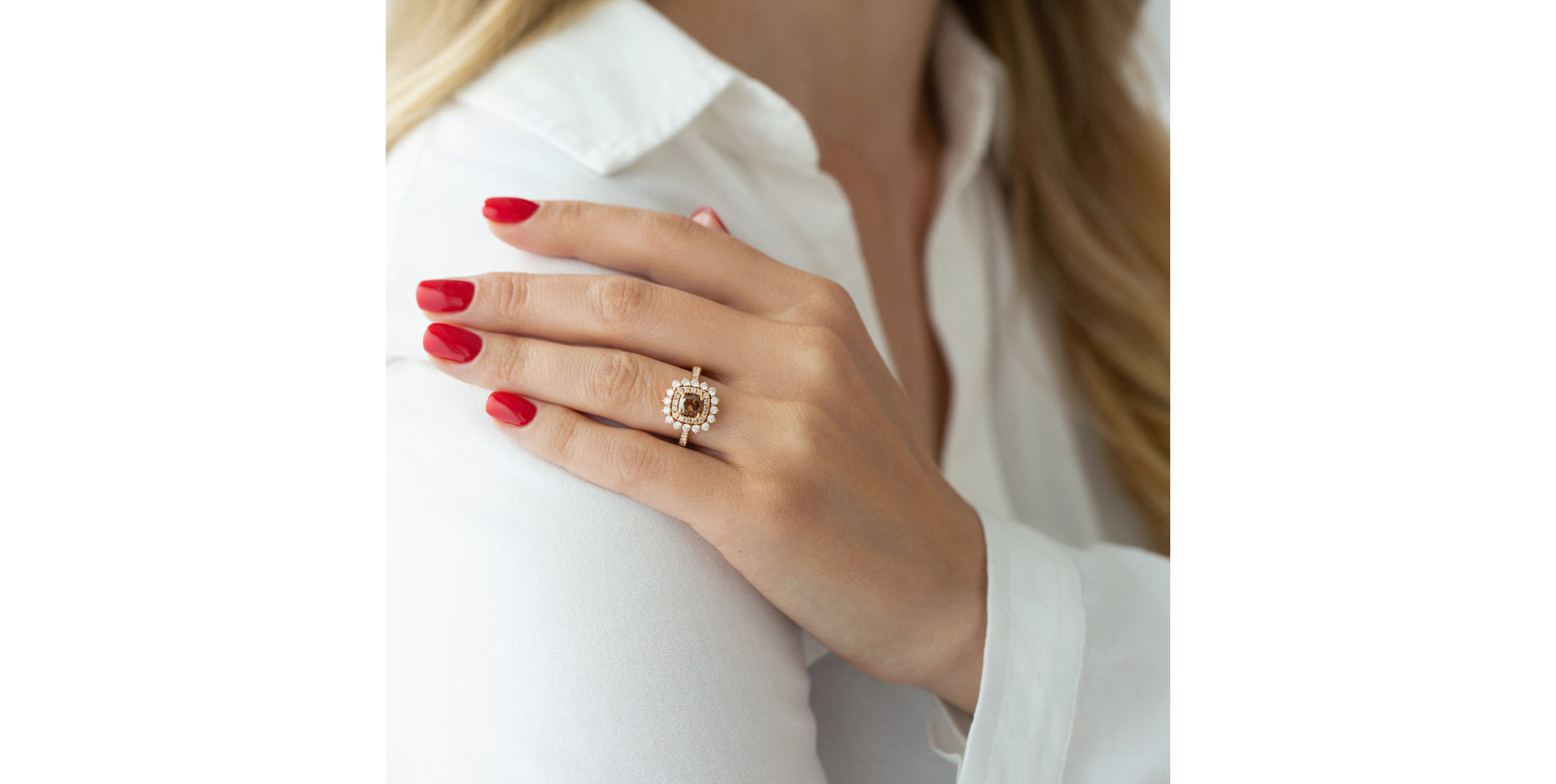 Prsten s hnědým diamantem a bílými diamanty Ulisses