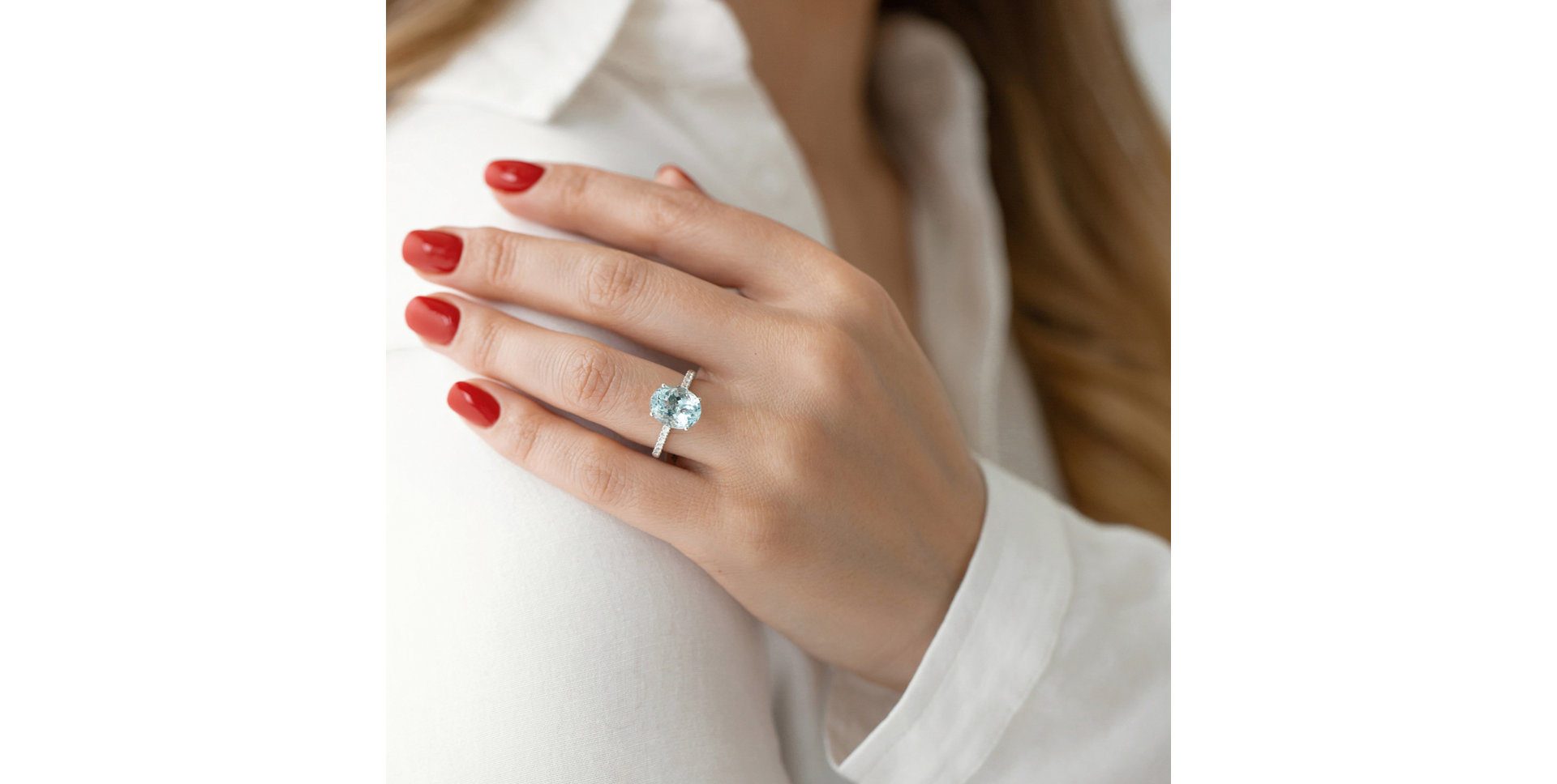 Prsten s akvamarínem a diamanty Luxury Embrace