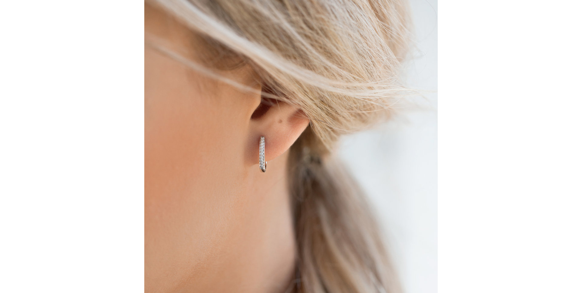 Náušnice s diamanty Midnight Loop