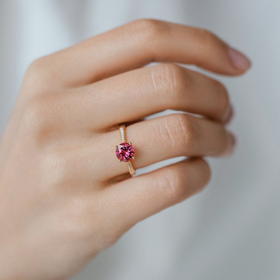 Prsten s diamanty a topazem swiss Bonbon