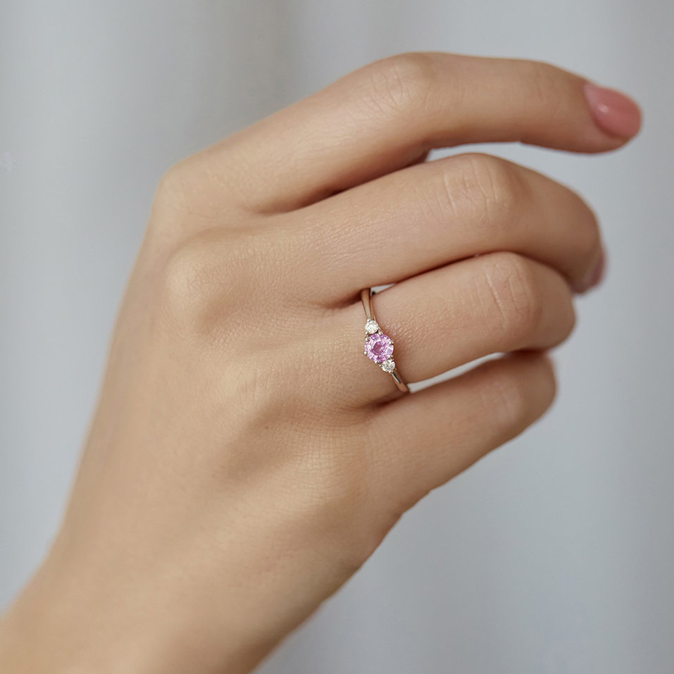 Prsten s safírem a diamanty Midnight Serenity