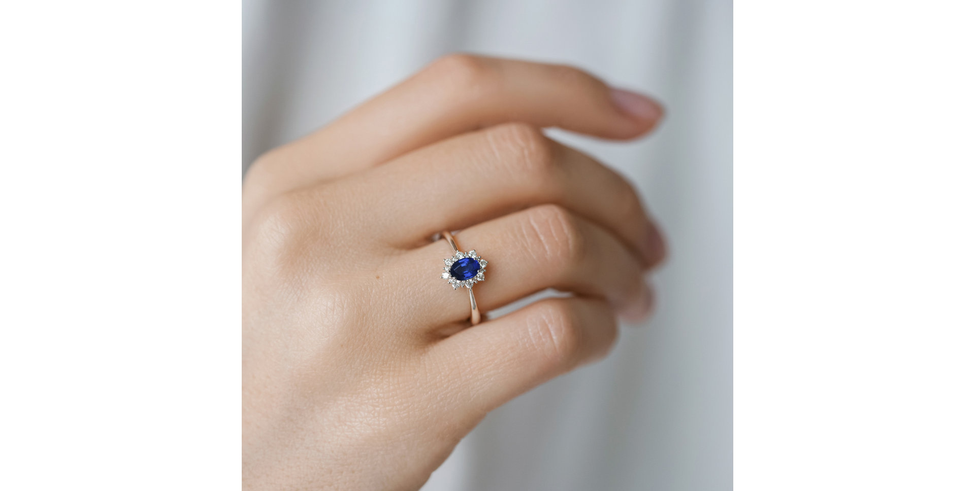 Prsten s safírem a diamanty Trixie Princess