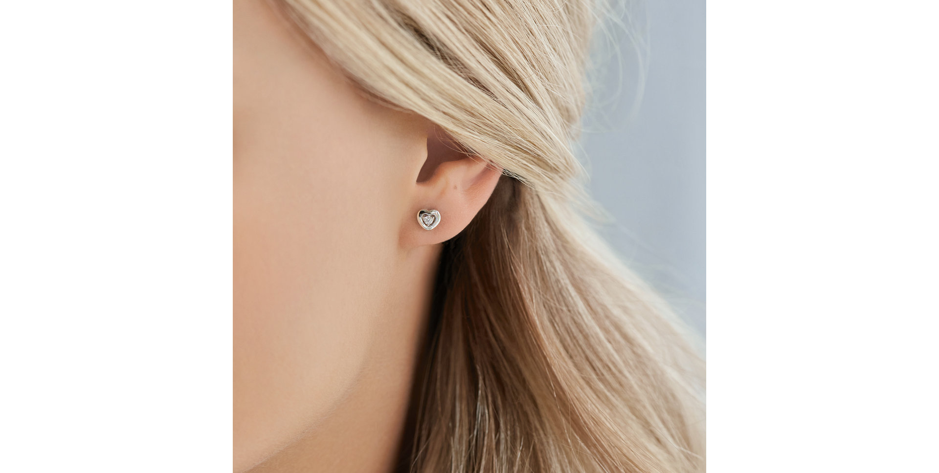 Náušnice s diamantem Delicate Hearts