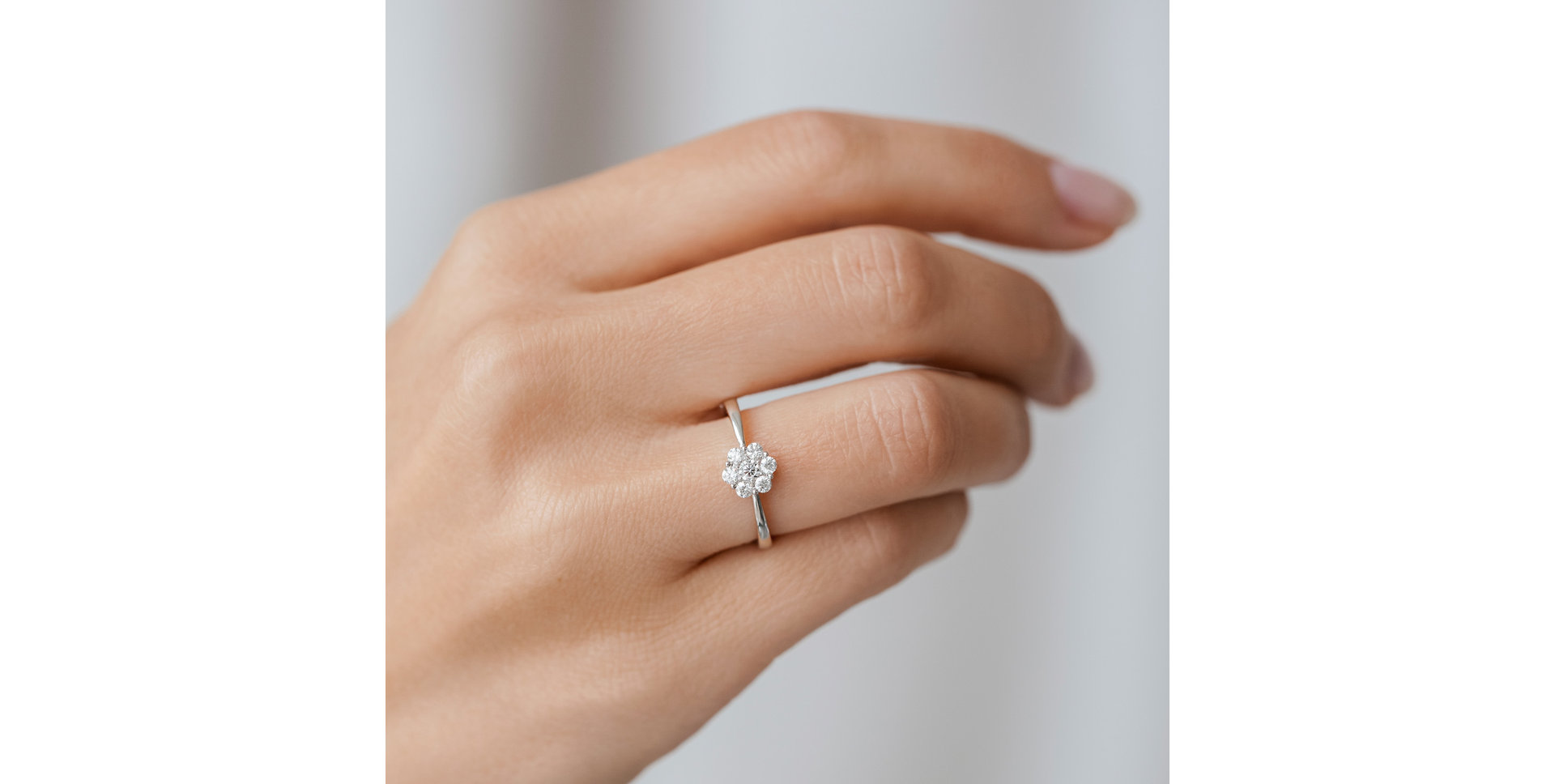 Prsten s diamanty Shiny Flower