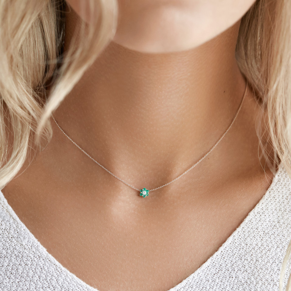 Náhrdelník s rubíny a diamantem Shiny Flower