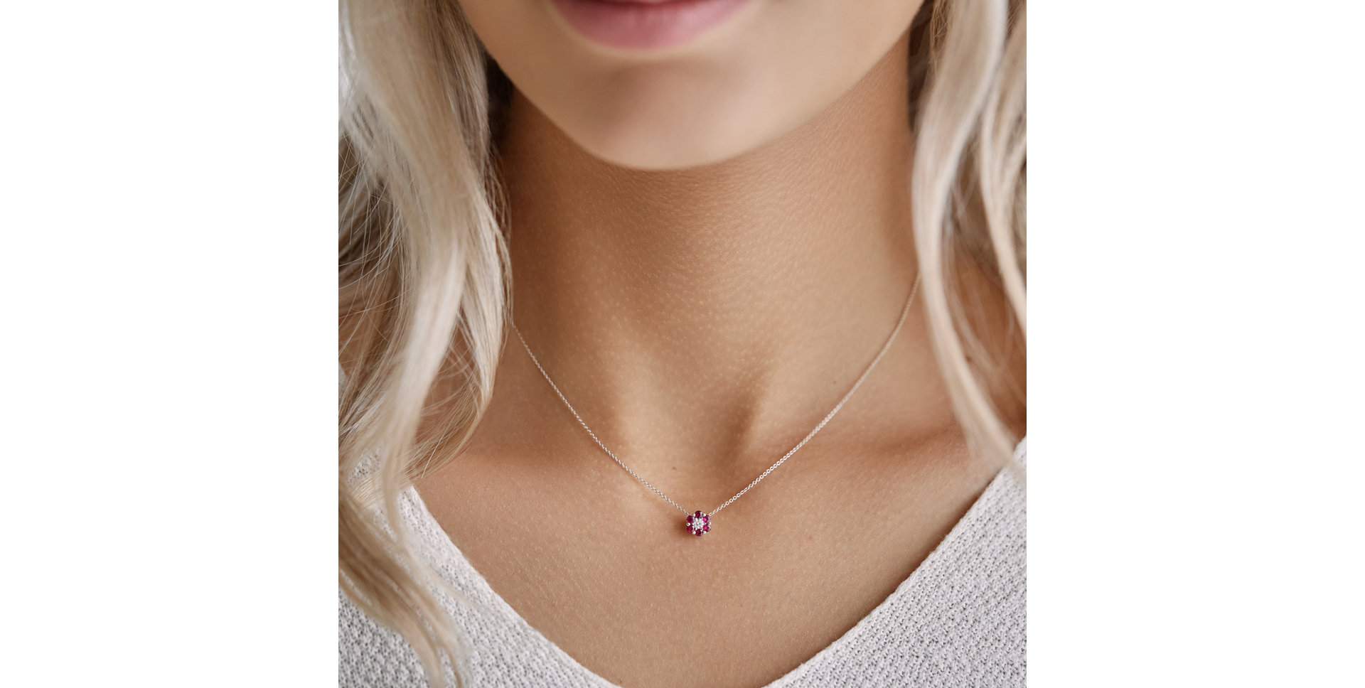 Náhrdelník s diamantem a smaragdy Shiny Constellation