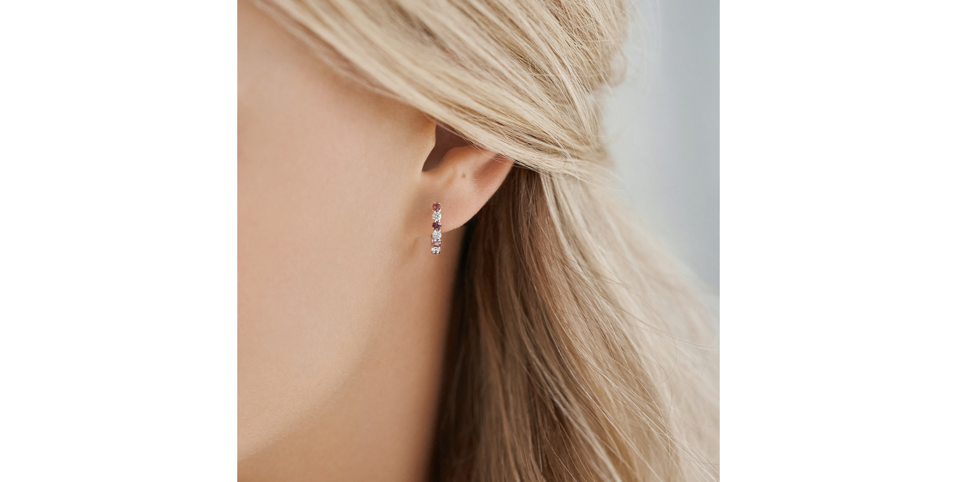 Náušnice s diamanty a smaragdy Gem Grace