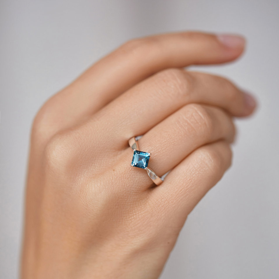 Prsten s rhodolitem Bonbon