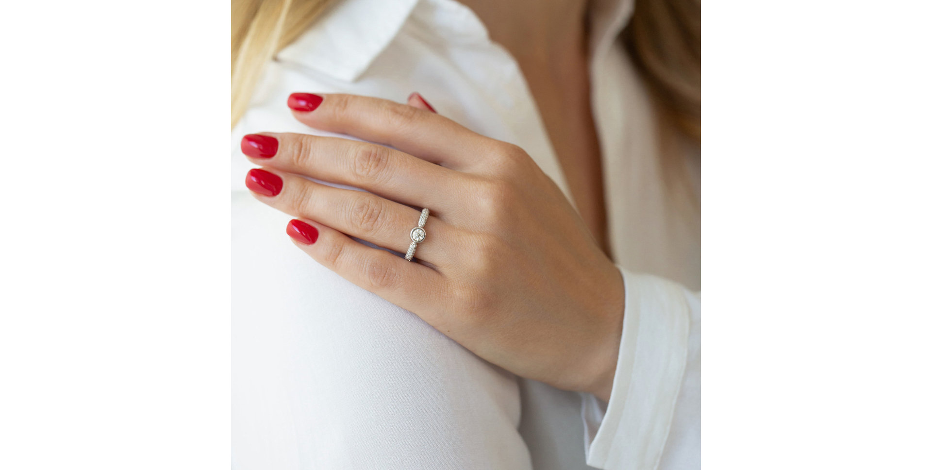 Prsten s bílými a hnědými diamanty Miracle Ray