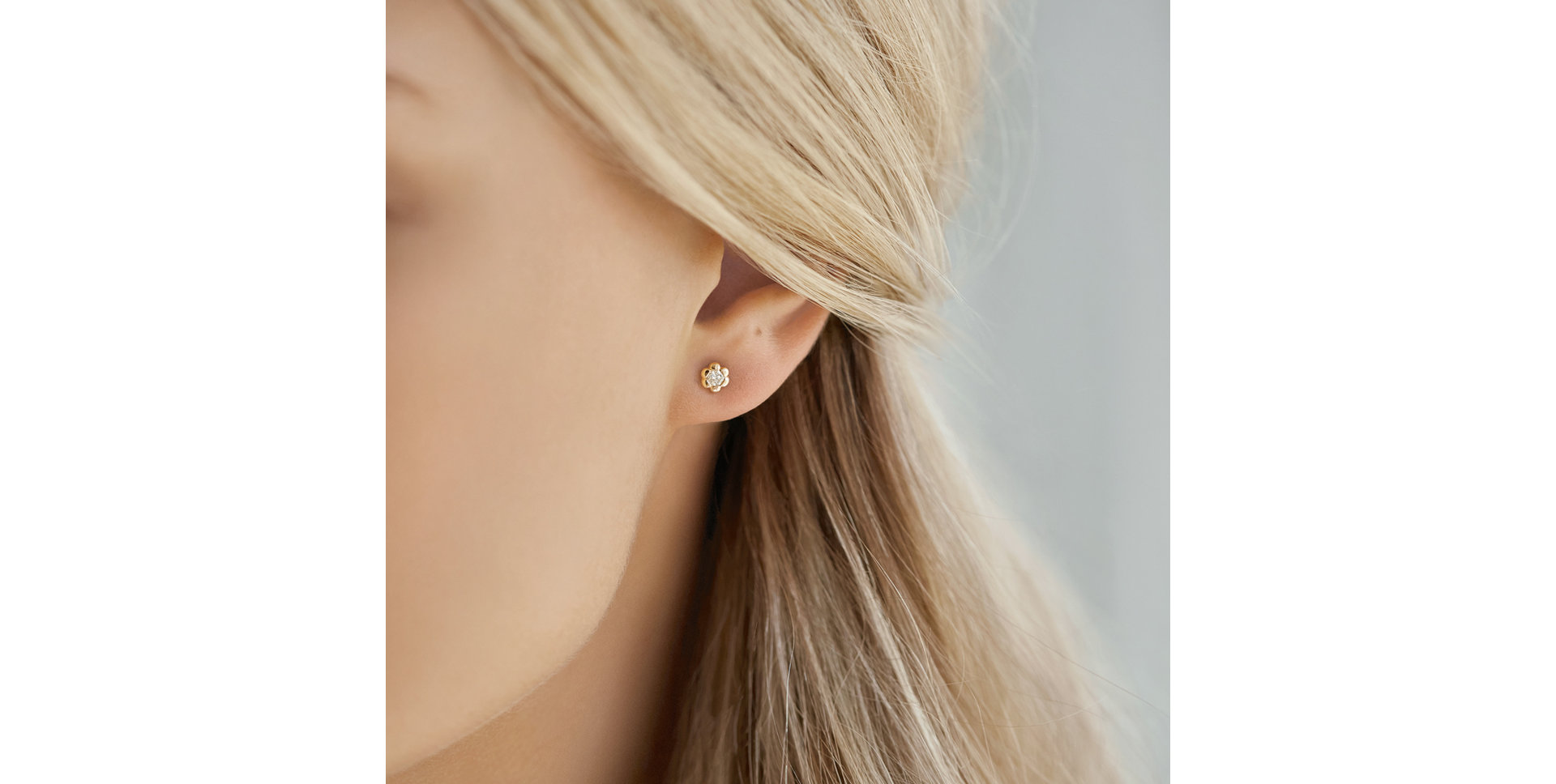 Náušnice s diamantem Blooming Love