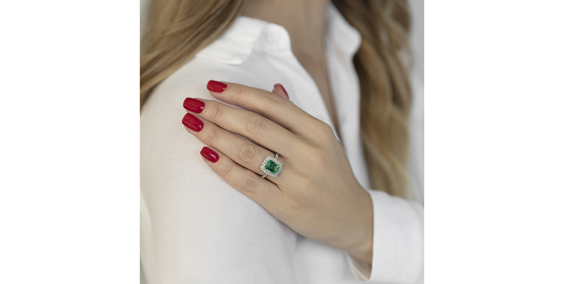 Prsten se smaragdem a diamanty Euphoric Care