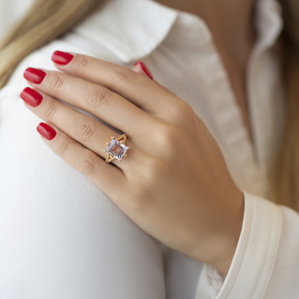 Prsten s ametystem a diamanty Flanna