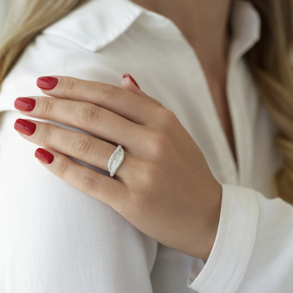 Prsten s diamanty Ottelo