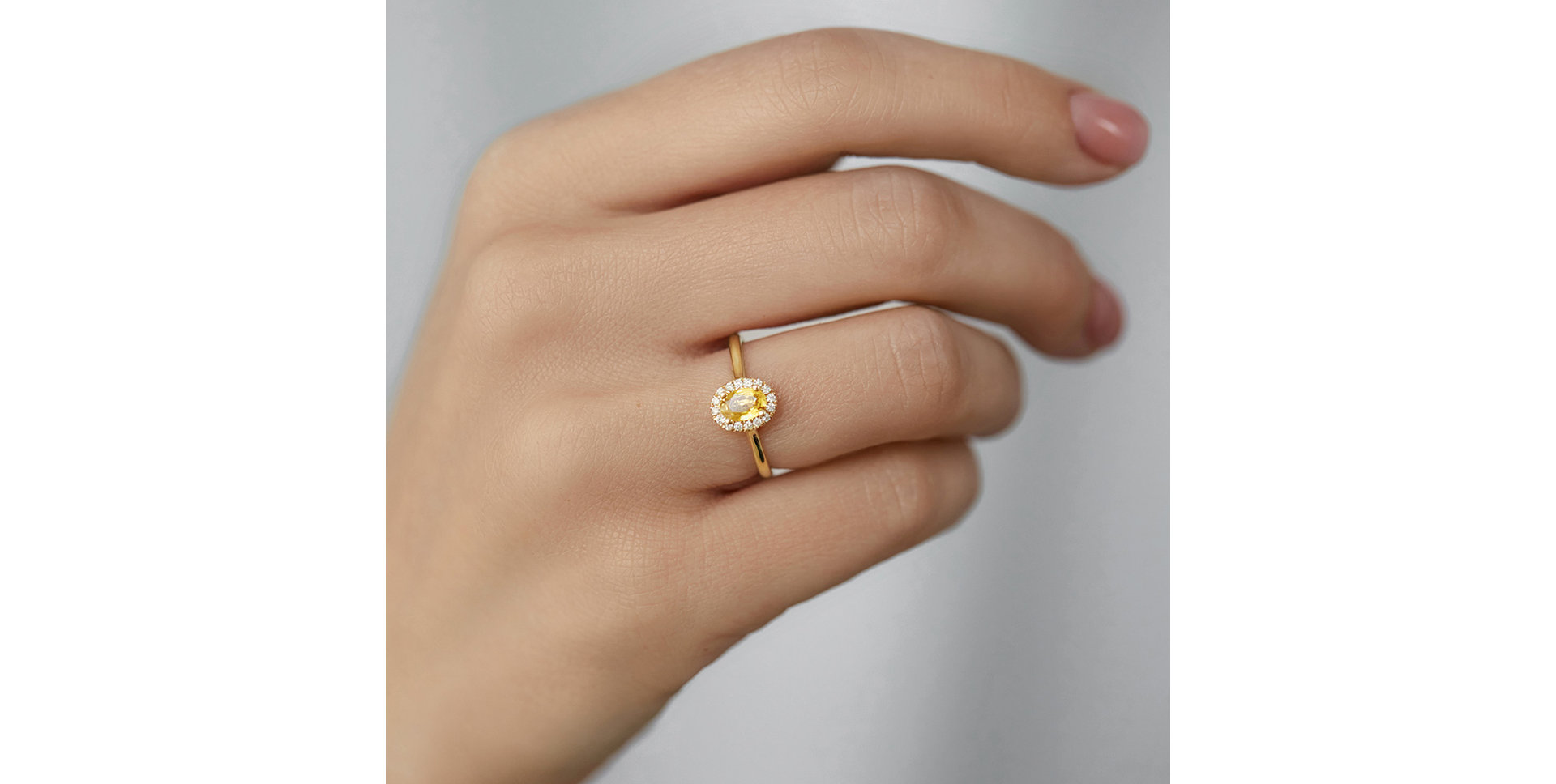 Prsten s diamanty a safírem Princess