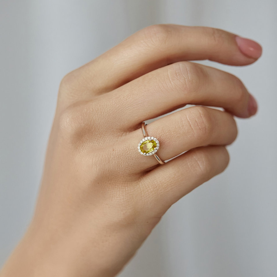 Prsten se safírem a diamanty Princess