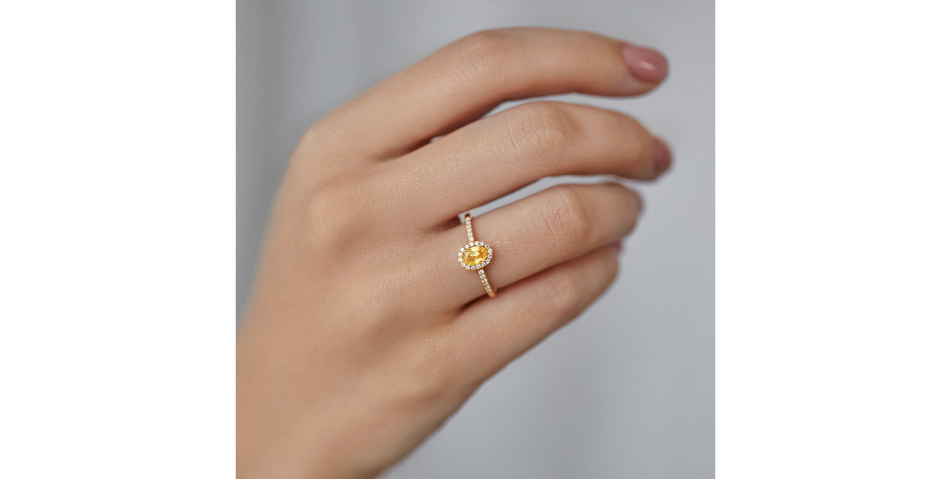 Prsten s diamanty a safírem Princess