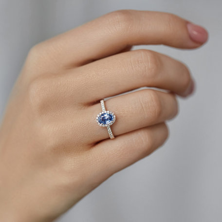 Prsten s diamanty a safírem Princess