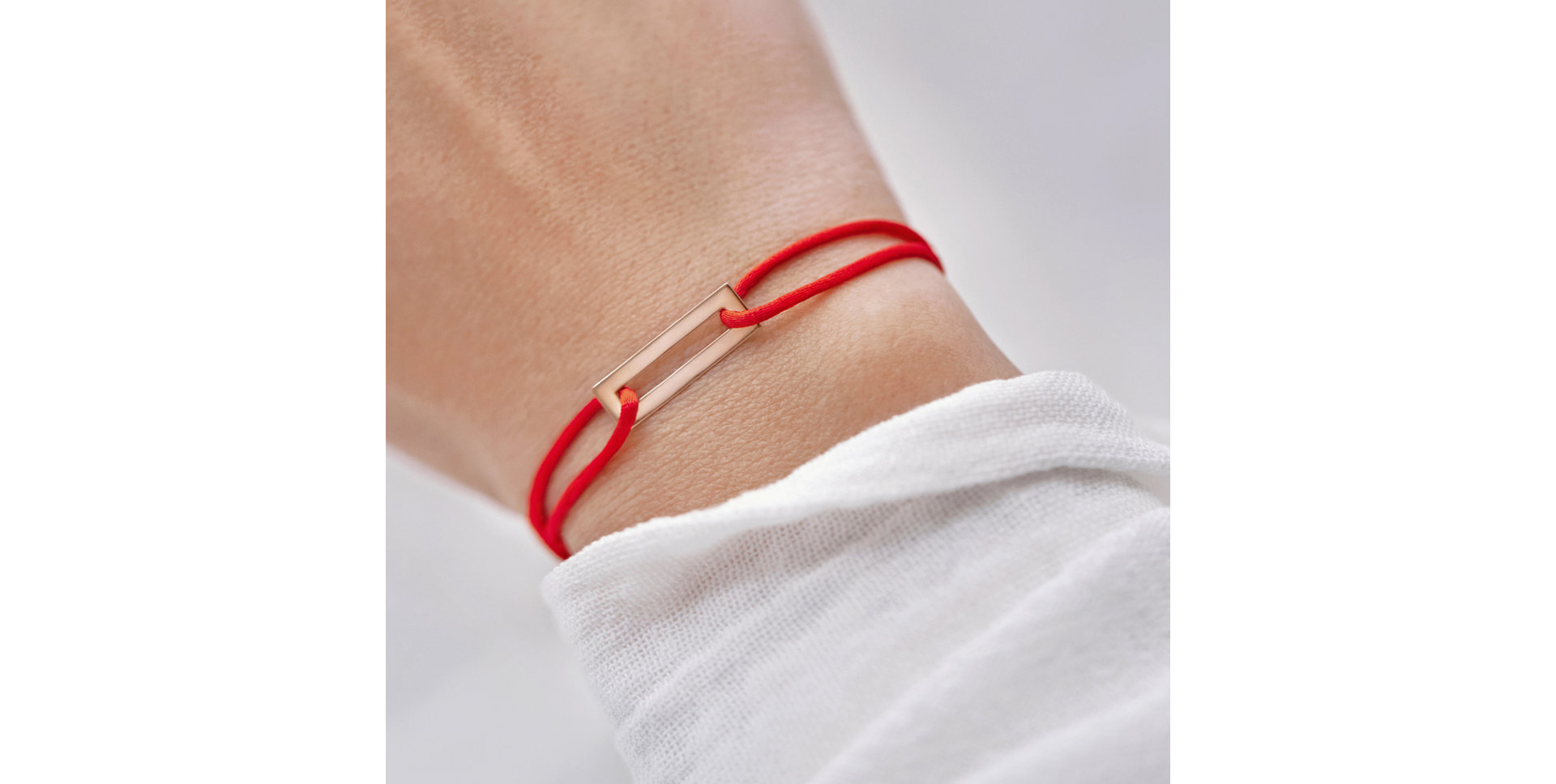 Náramek s diamantem a šňůrkou Rectangle