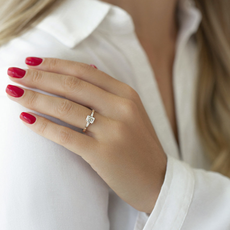 Prsten s diamanty Coronation Destiny