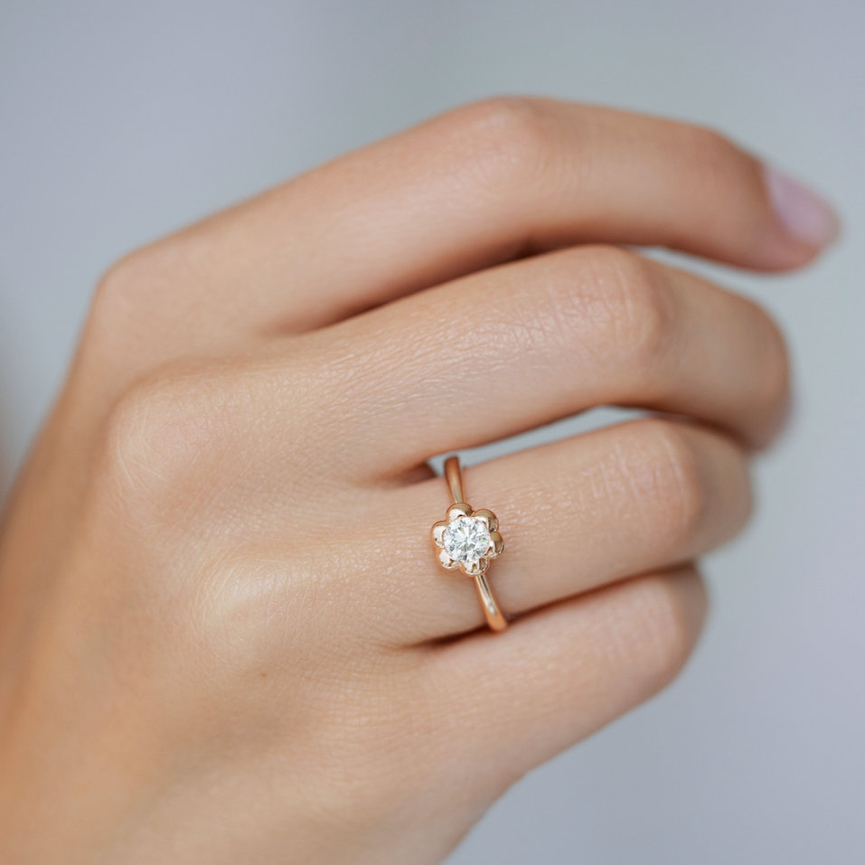 Prsten s diamantem Blooming Love