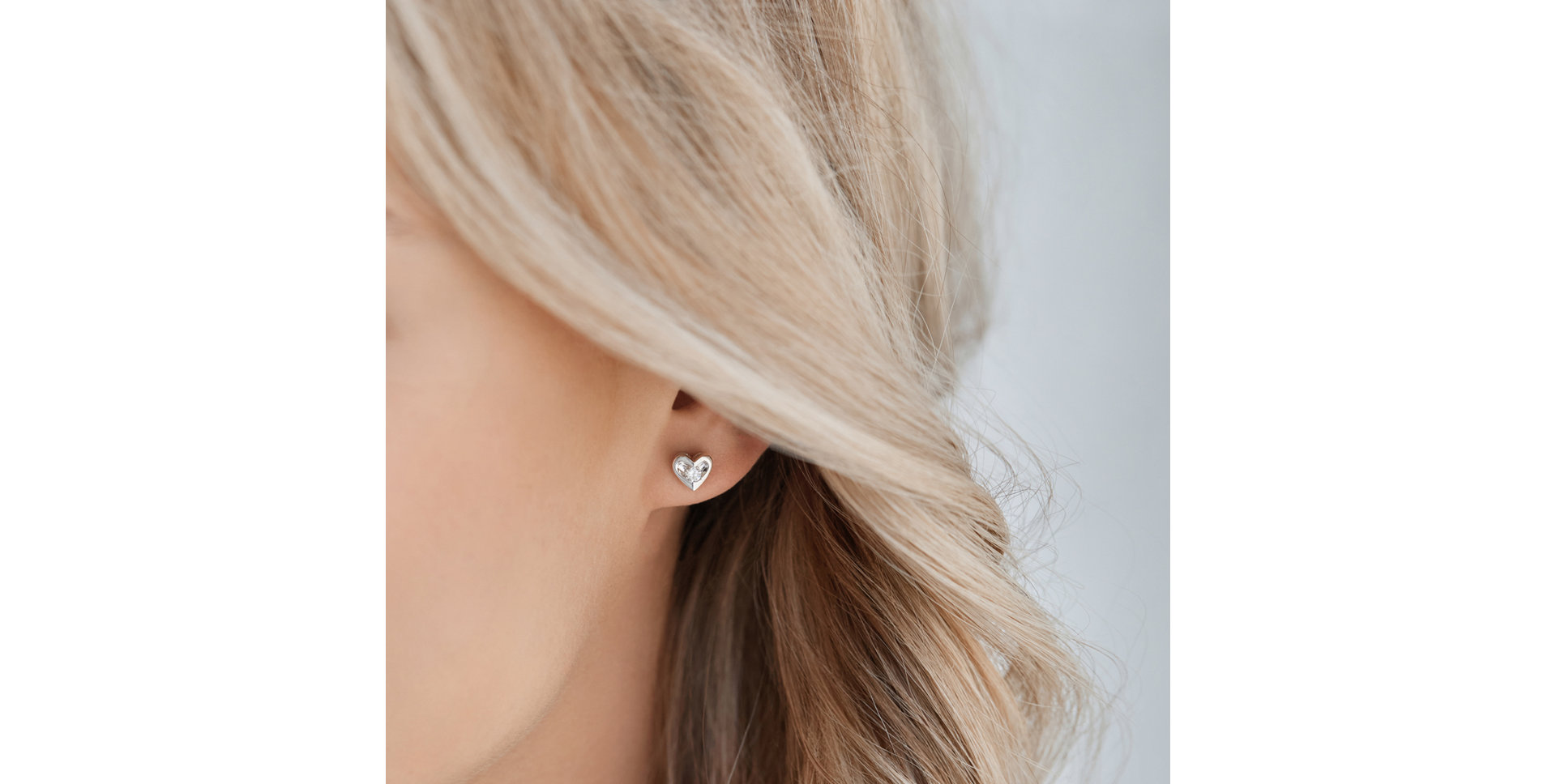 Náušnice s diamantem Love story