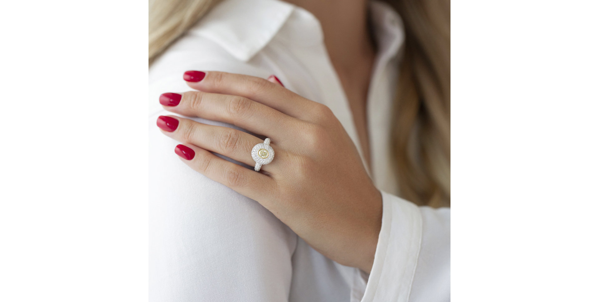 Prsten s bílými a žlutými diamanty Odilion