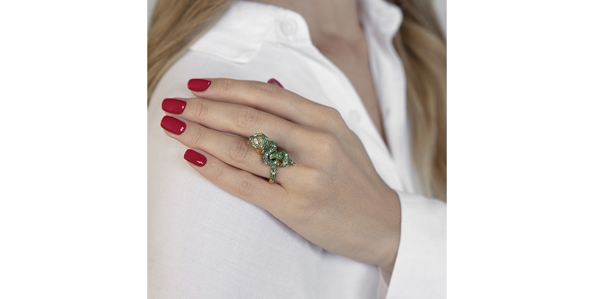 Prsten s diamanty, acháty, granáty a perleti Crazy Snake