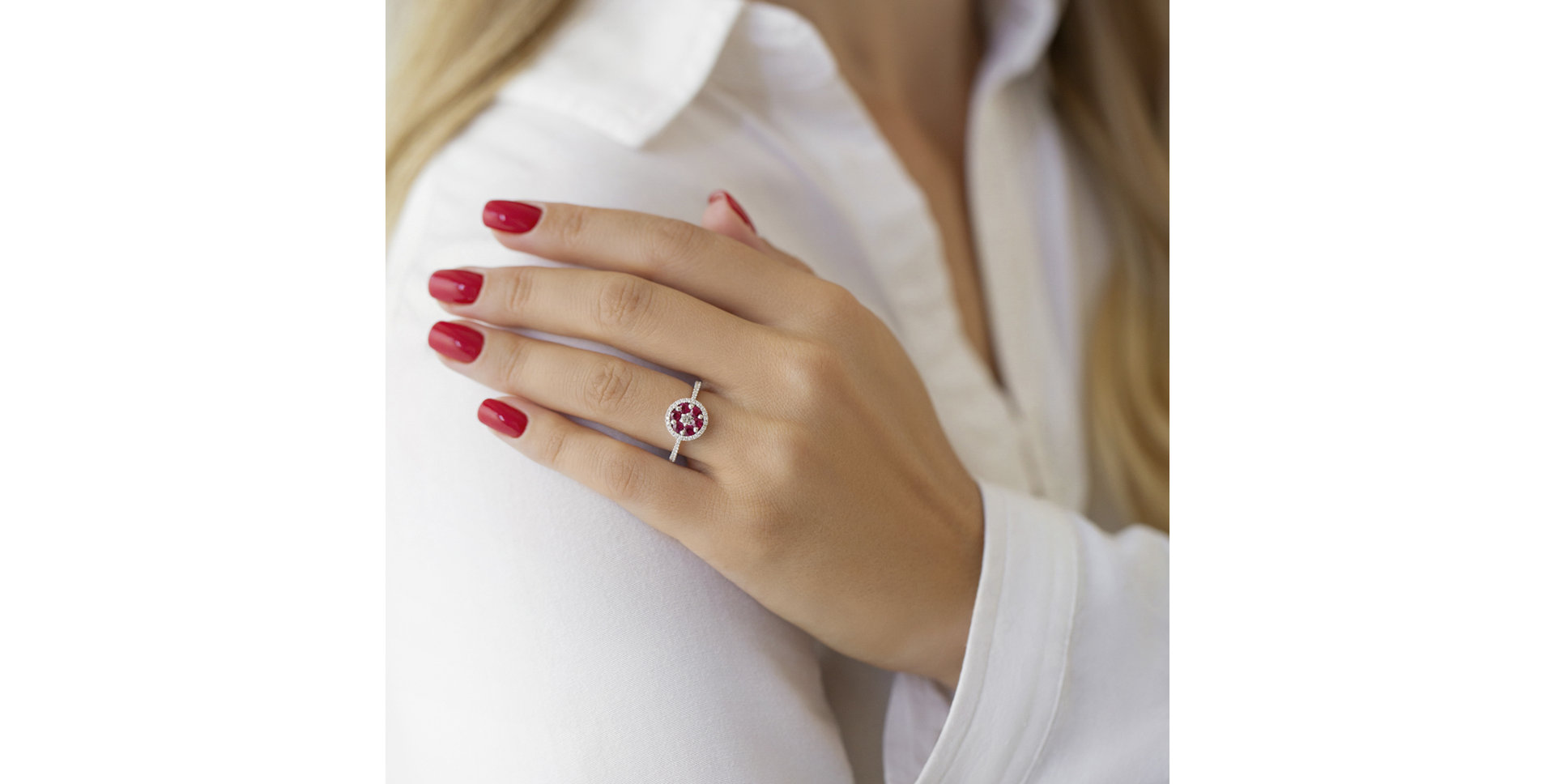 Prsten s diamanty a smaragdy Kiersten