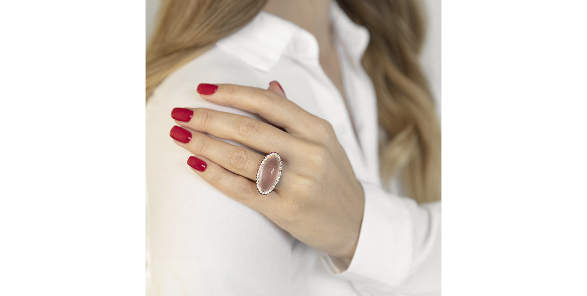 Prsten s diamanty, růženínem a safíry Blanc