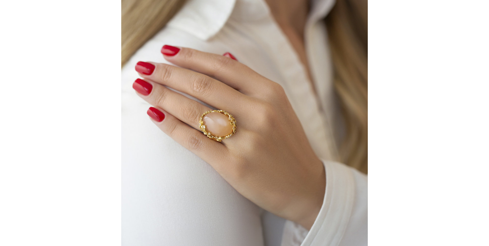 Prsten s měsíčním kamenem a diamanty High Magic