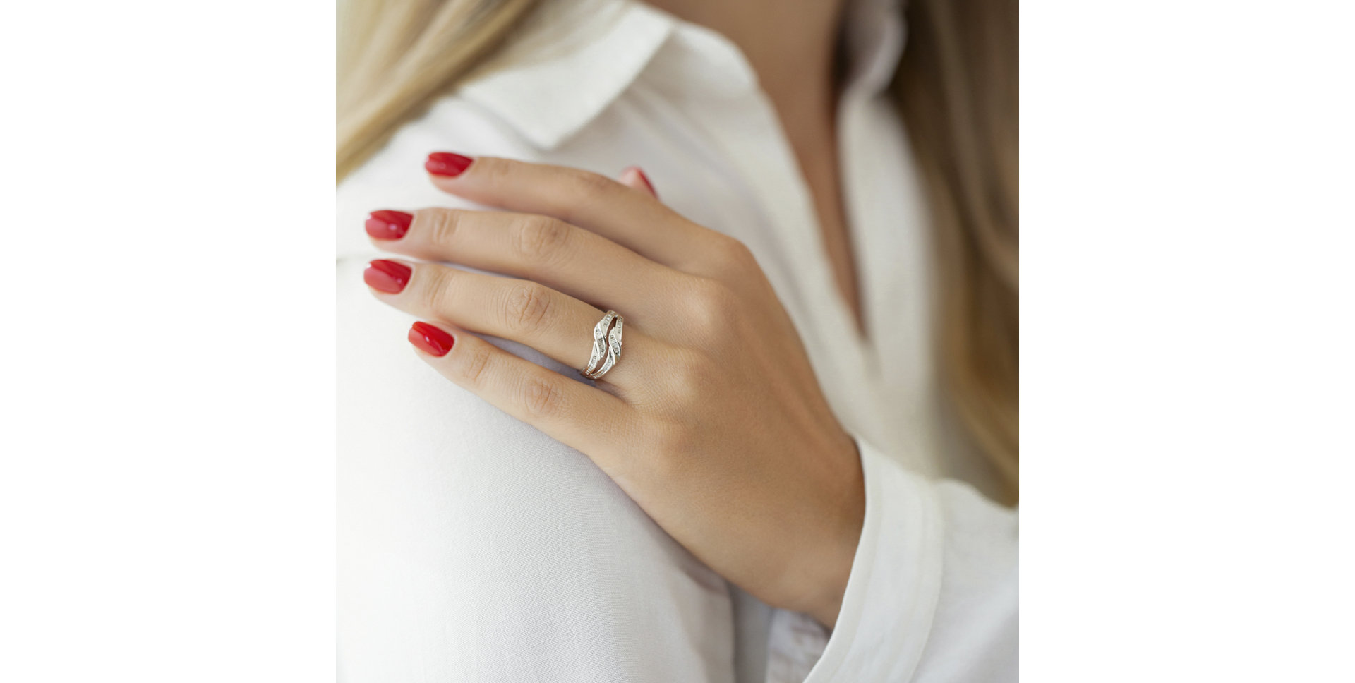 Prsten s diamanty Défunts