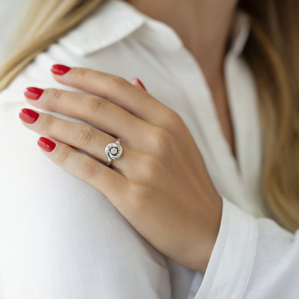 Prsten s diamanty Valère