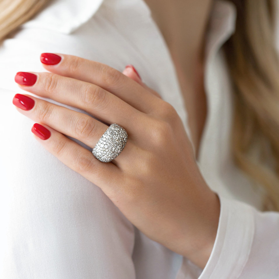 Prsten s bílými a hnědými diamanty Star Kingdom