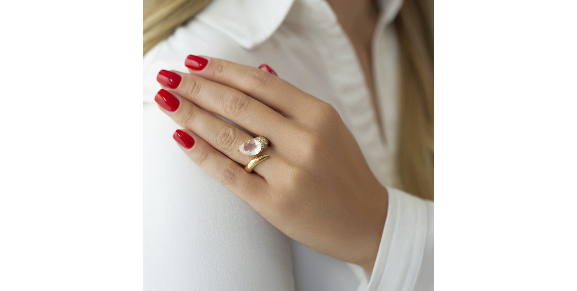 Prsten s růženínem, bílými a hnědými diamanty Venus Ribbon